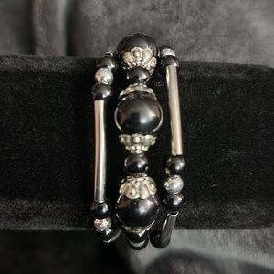 Wrap Bracelet Bead Bangle Easy Slip on Silver Black Beaded Key Charms Bangle